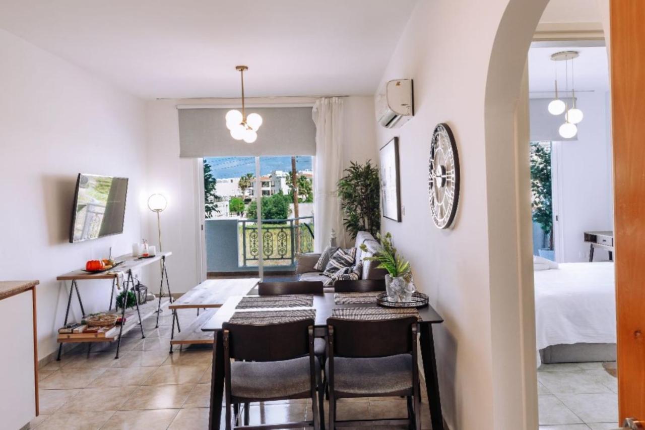 Phaedrus Living: Harmony Sea View Apartment Paphos ภายนอก รูปภาพ