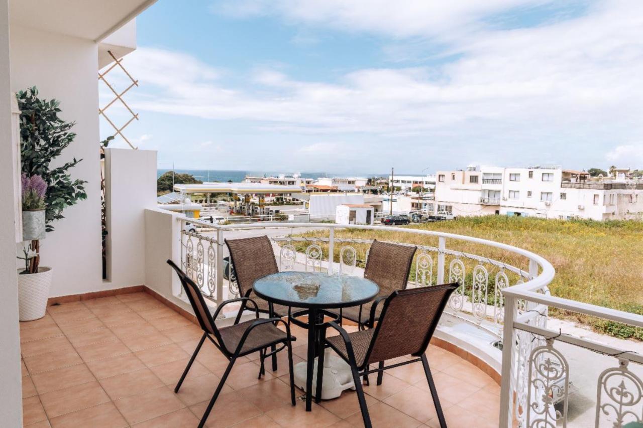 Phaedrus Living: Harmony Sea View Apartment Paphos ภายนอก รูปภาพ